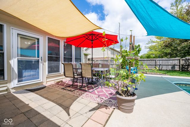 231 Meadowview Lane, Greenwood, IN 46142
