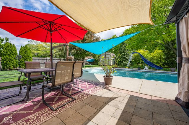 231 Meadowview Lane, Greenwood, IN 46142