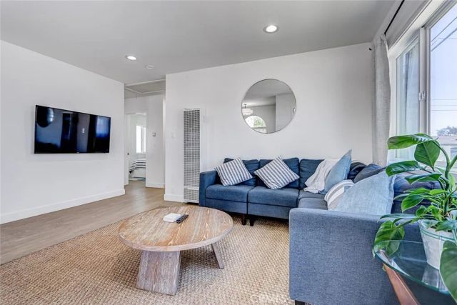 4878 W 133rd Street, Hawthorne, CA 90250