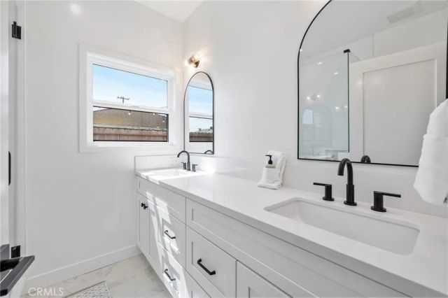 4878 W 133rd Street, Hawthorne, CA 90250