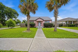 318 2nd Street N, Texas City, TX 77590