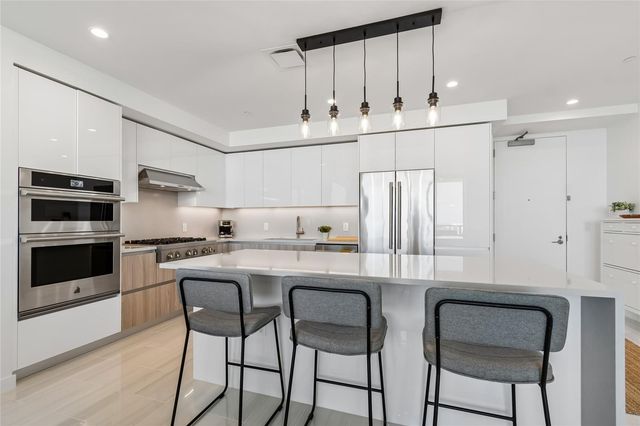 400 CENTRAL AVENUE 2102, St Petersburg, FL 33701