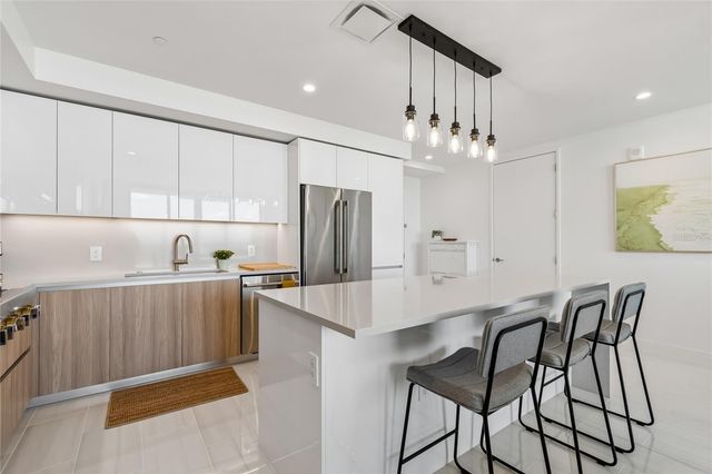 400 CENTRAL AVENUE 2102, St Petersburg, FL 33701