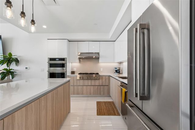 400 CENTRAL AVENUE 2102, St Petersburg, FL 33701