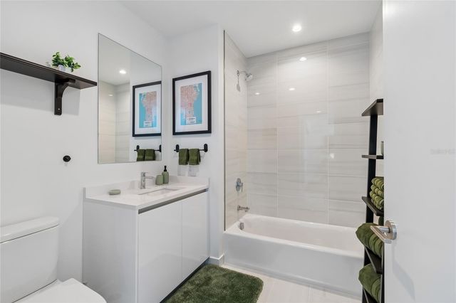 400 CENTRAL AVENUE 2102, St Petersburg, FL 33701