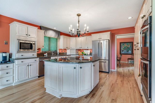 N2015 Stonecrest ROAD, La Crosse, WI 54601