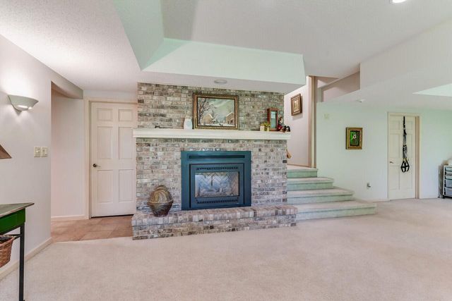 N2015 Stonecrest ROAD, La Crosse, WI 54601