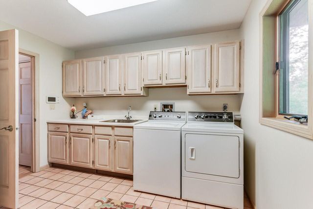 N2015 Stonecrest ROAD, La Crosse, WI 54601