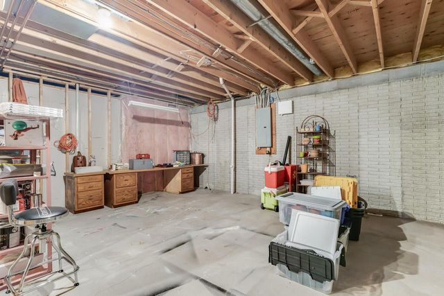 N2015 Stonecrest ROAD, La Crosse, WI 54601