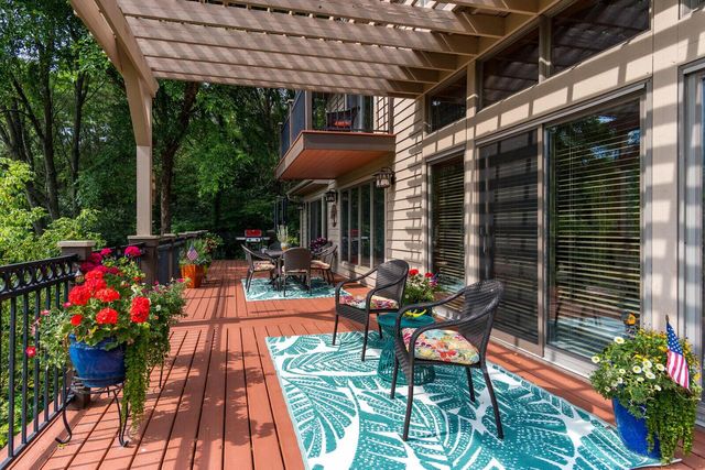 N2015 Stonecrest ROAD, La Crosse, WI 54601