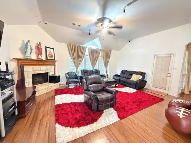 3004 Saint Bartholomew Drive, Mansfield, TX 76063