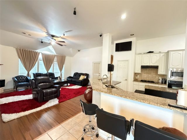 3004 Saint Bartholomew Drive, Mansfield, TX 76063