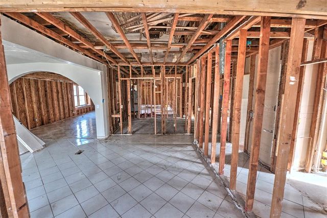 206 N M Avenue, El Reno, OK 73036