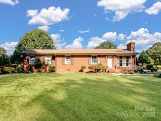 316 W Sandy Ridge Road, Monroe, NC 28112