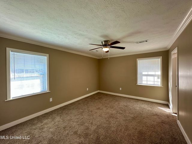 337 Woodcliff Drive, Jackson, MS 39212