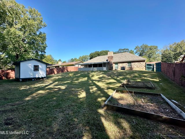 337 Woodcliff Drive, Jackson, MS 39212