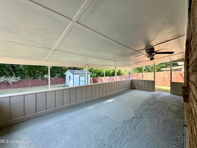 337 Woodcliff Drive, Jackson, MS 39212