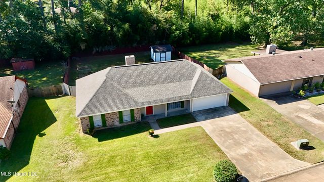 337 Woodcliff Drive, Jackson, MS 39212
