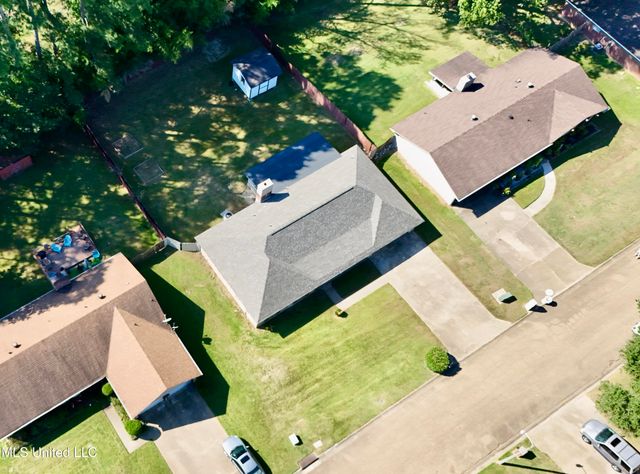 337 Woodcliff Drive, Jackson, MS 39212