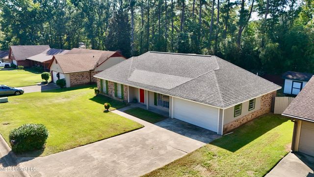 337 Woodcliff Drive, Jackson, MS 39212