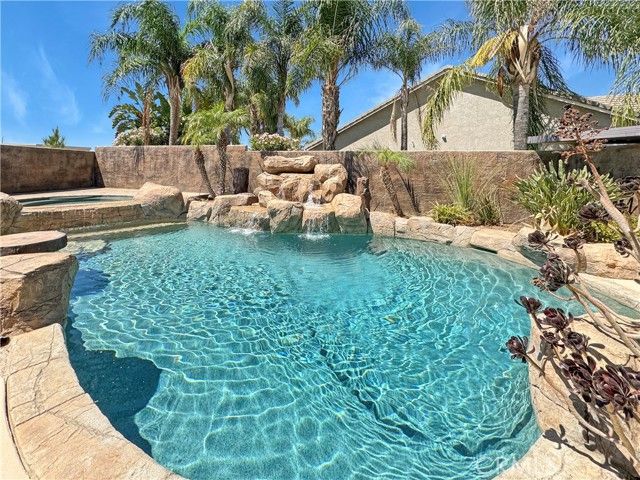 27165 Calle Ayrton, Menifee, CA 92586