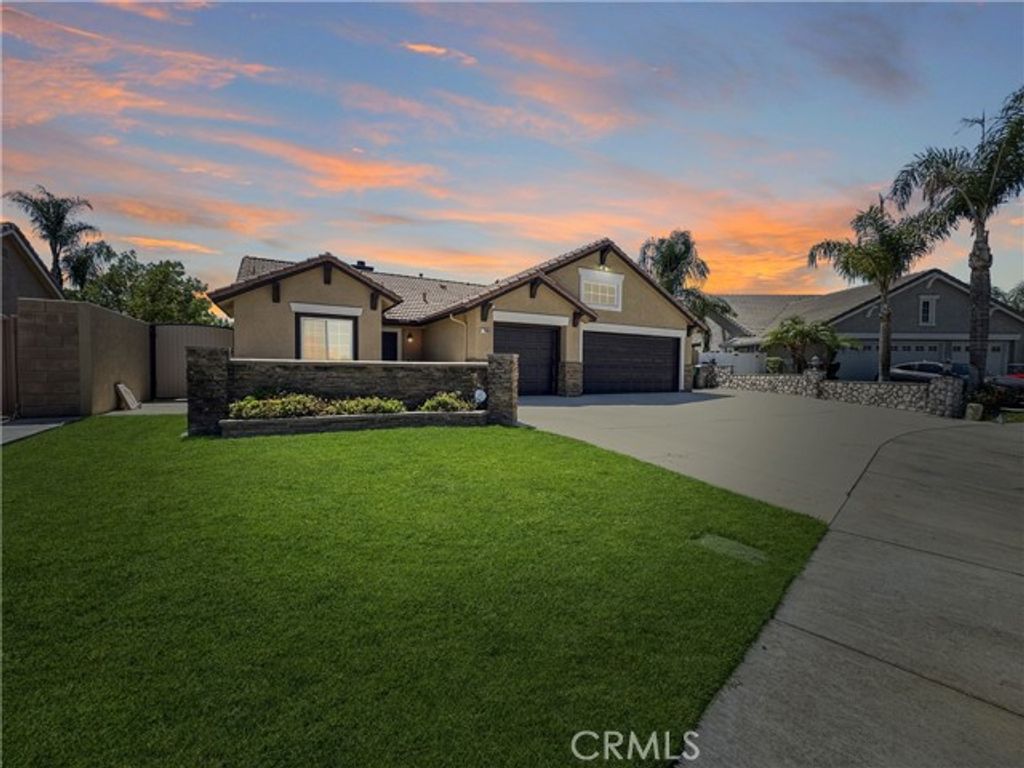 27165 Calle Ayrton, Menifee, CA 92586