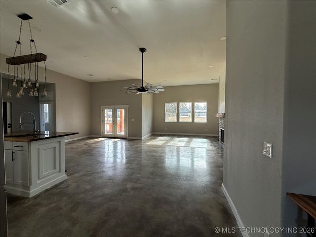 816 W Brewer, Mcalester, OK 74501