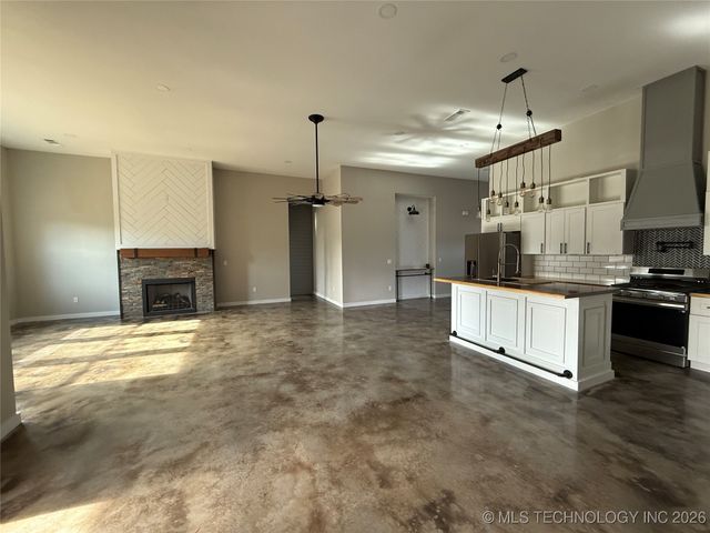 816 W Brewer, Mcalester, OK 74501