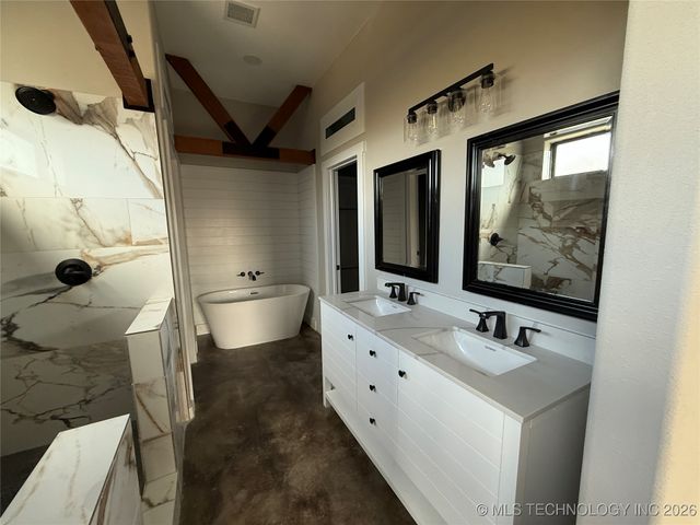 816 W Brewer, Mcalester, OK 74501