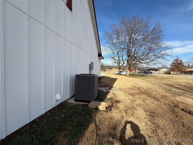 816 W Brewer, Mcalester, OK 74501