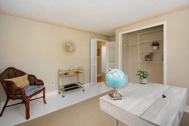 12 Edgewood Rd, Billerica, MA 01821