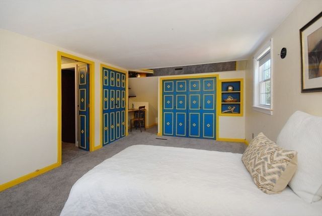12 Edgewood Rd, Billerica, MA 01821
