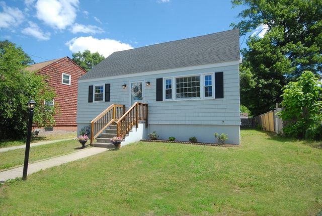 12 Edgewood Rd, Billerica, MA 01821