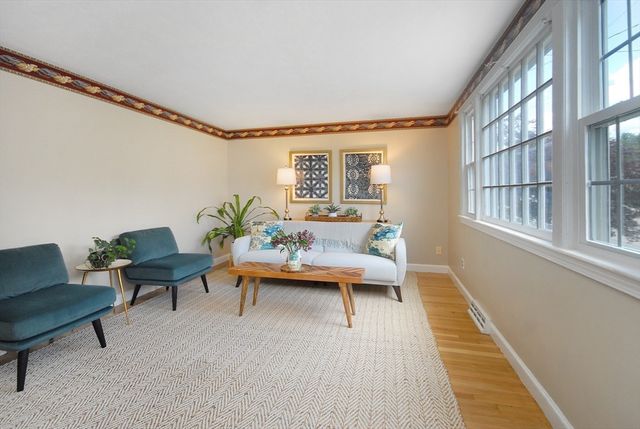12 Edgewood Rd, Billerica, MA 01821