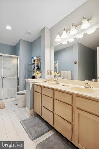 806 HINCHLEY RUN, West Chester, PA 19382