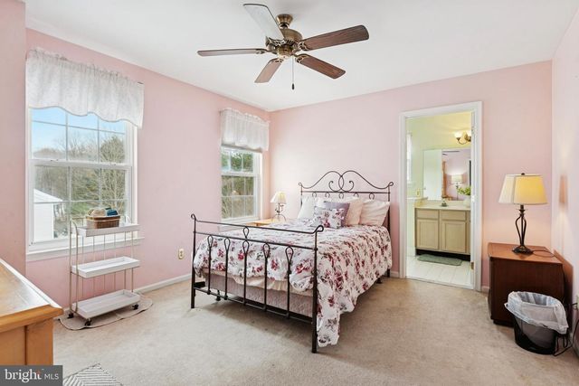 806 HINCHLEY RUN, West Chester, PA 19382