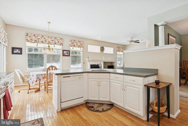 806 HINCHLEY RUN, West Chester, PA 19382