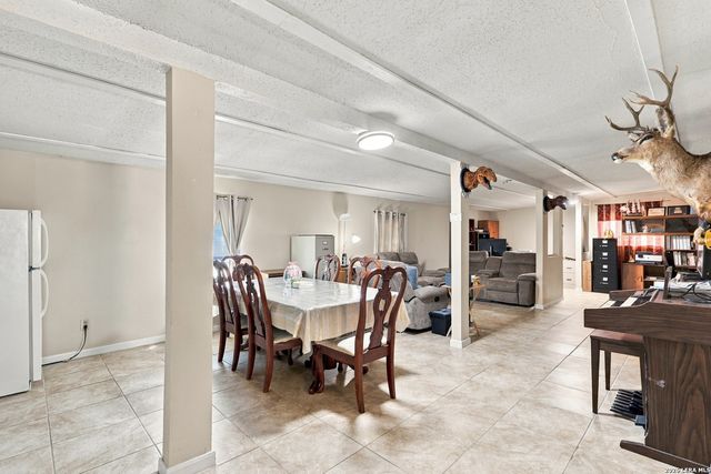 6734 FELLOWOOD ST, San Antonio, TX 78238