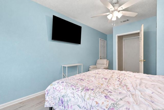 6734 FELLOWOOD ST, San Antonio, TX 78238