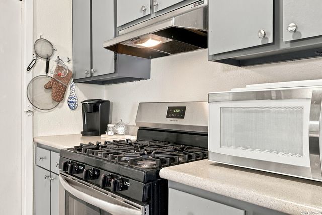 6734 FELLOWOOD ST, San Antonio, TX 78238