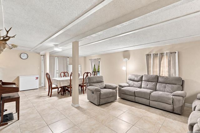 6734 FELLOWOOD ST, San Antonio, TX 78238