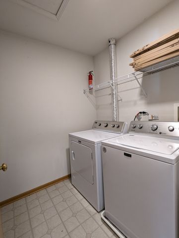 2257 Georgetown Circle, Aurora, IL 60503