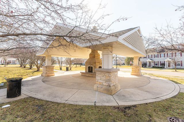 2257 Georgetown Circle, Aurora, IL 60503