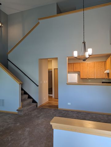 2257 Georgetown Circle, Aurora, IL 60503