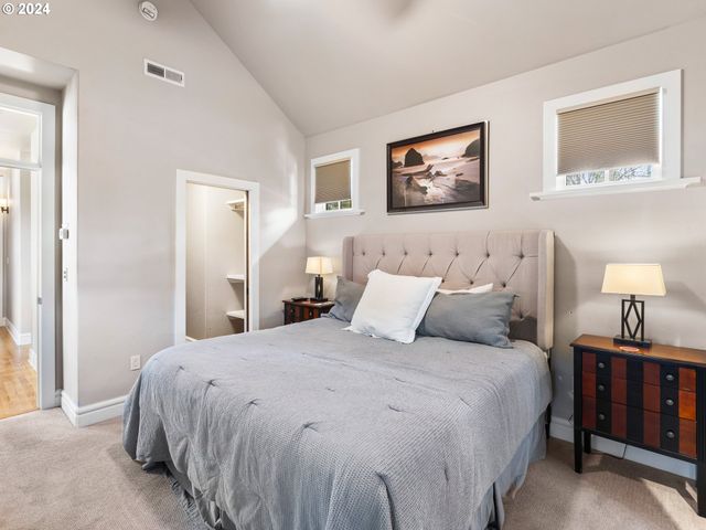 1506 Nw AWBREY Rd, Bend, OR 97703