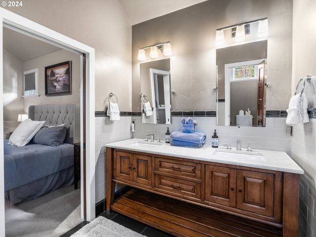 1506 Nw AWBREY Rd, Bend, OR 97703