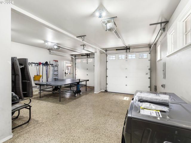 1506 Nw AWBREY Rd, Bend, OR 97703
