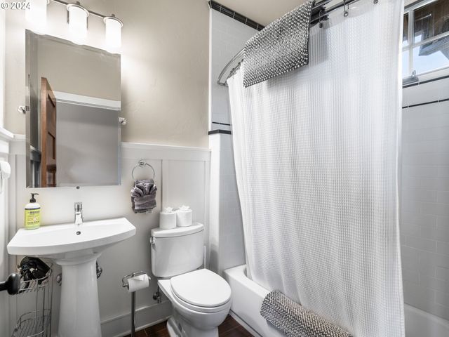 1506 Nw AWBREY Rd, Bend, OR 97703