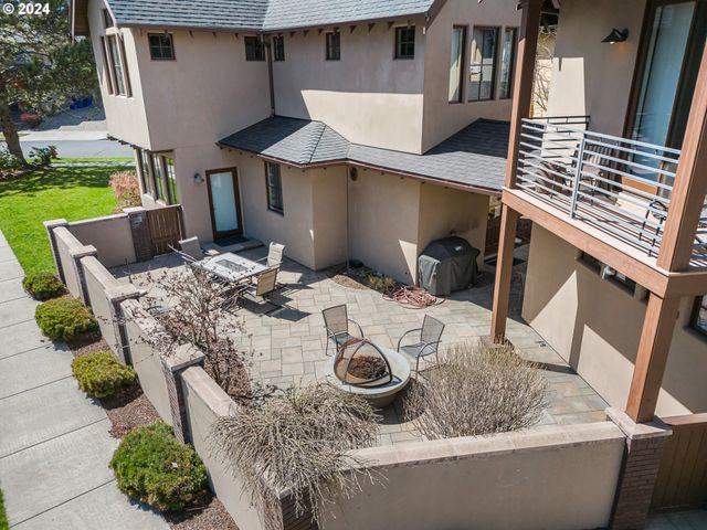 1506 Nw AWBREY Rd, Bend, OR 97703