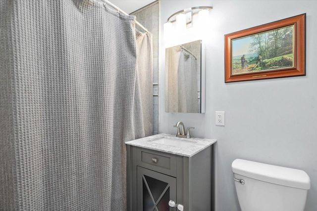 714 Montclaire AVENUE, Glendale, WI 53217